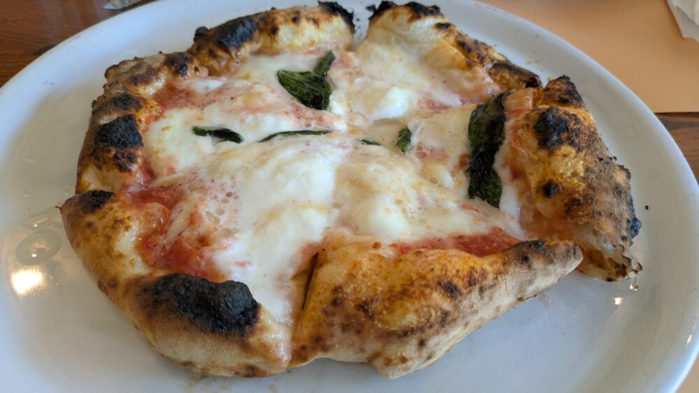 ピッツェリアドゥエランピオーニのマルゲリータコン竹島