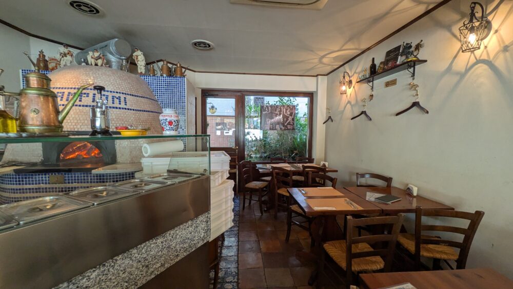 ピッツェリアドゥエランピオーニの店内