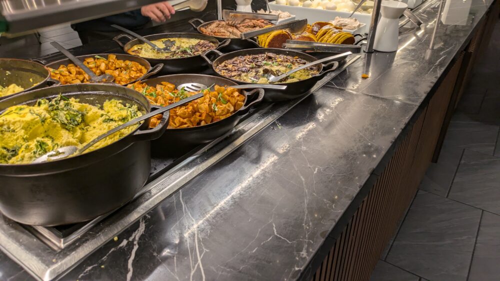 ラスベガス空港アメックスセンチュリオンラウンジのホットミール