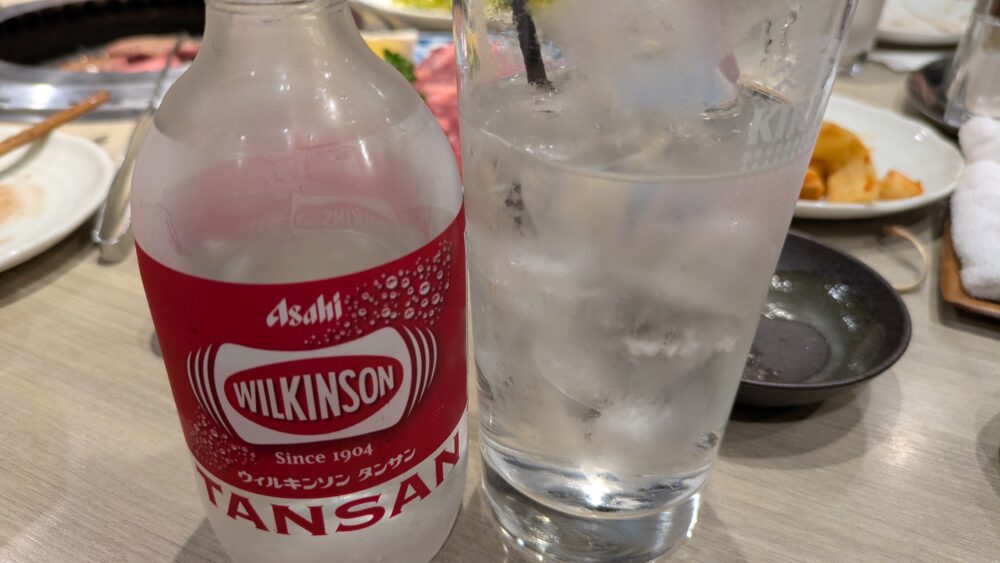 たん清のジンソーダ