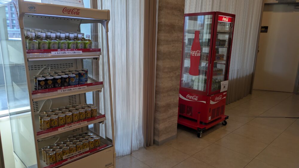 USJにあるミニオンのJALラウンジのドリンク