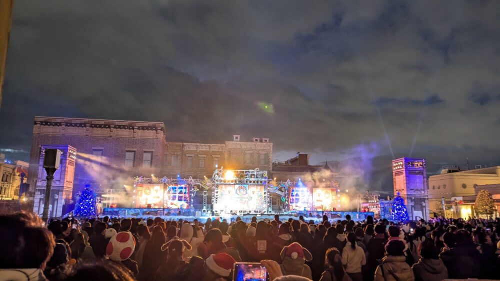 ユニバーサルスタジオジャパンAMEX貸切ウィンターナイト2025のクリスマスショー