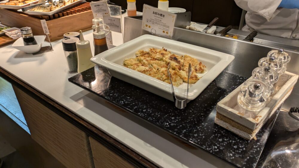 ホテルプラザオーサカの朝食のお好み焼き