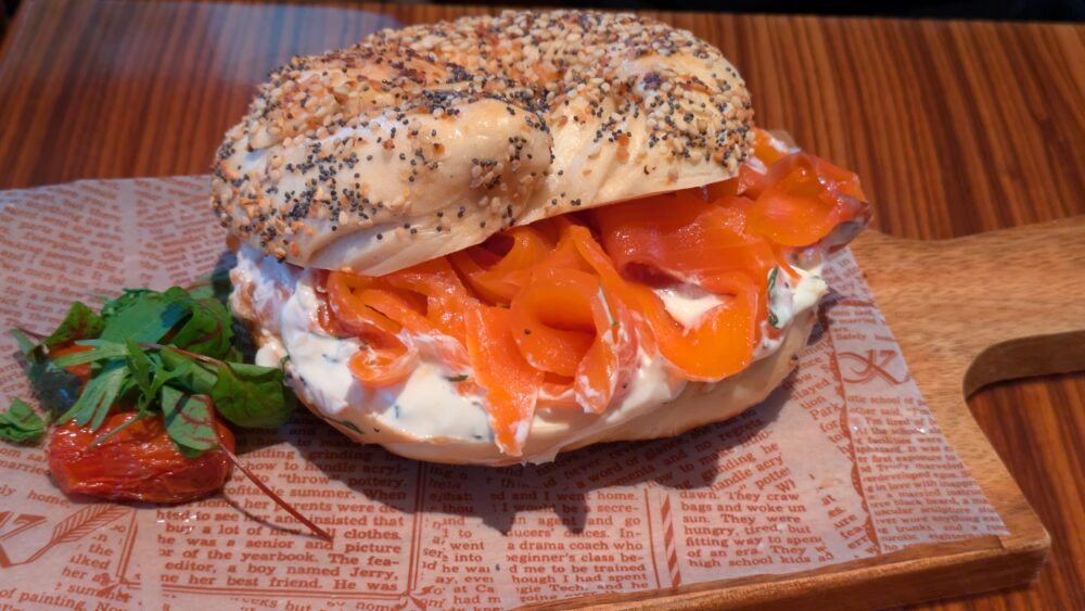 東京アメリカンクラブのMARUICHI EVERYTHING BAGEL