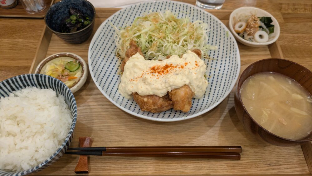 食堂オーツカのチキン南蛮定食