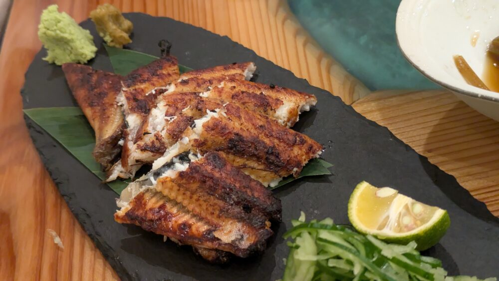 肴酒笑処五十嵐のうなぎ白醤油焼き