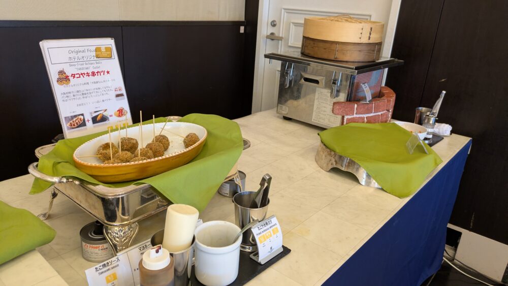 モントレラスール大阪の朝食のご当地メニュー