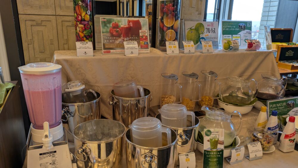 モントレラスール大阪の朝食のドリンク