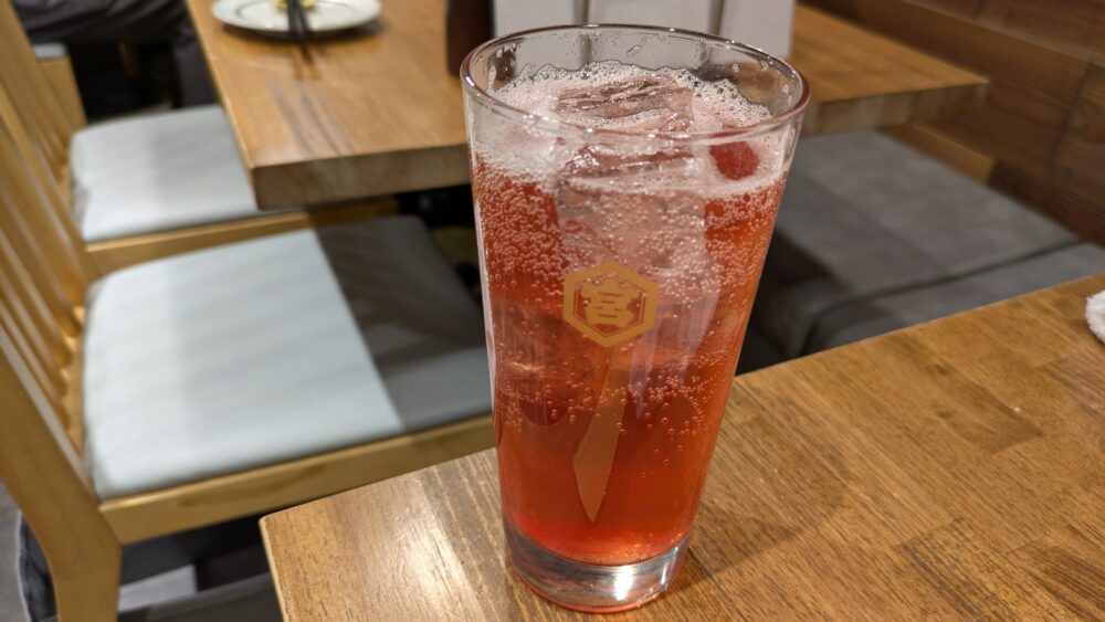 焼き鳥居酒屋鶏と酎ハイとり巣神田の塩トマト酎ハイ