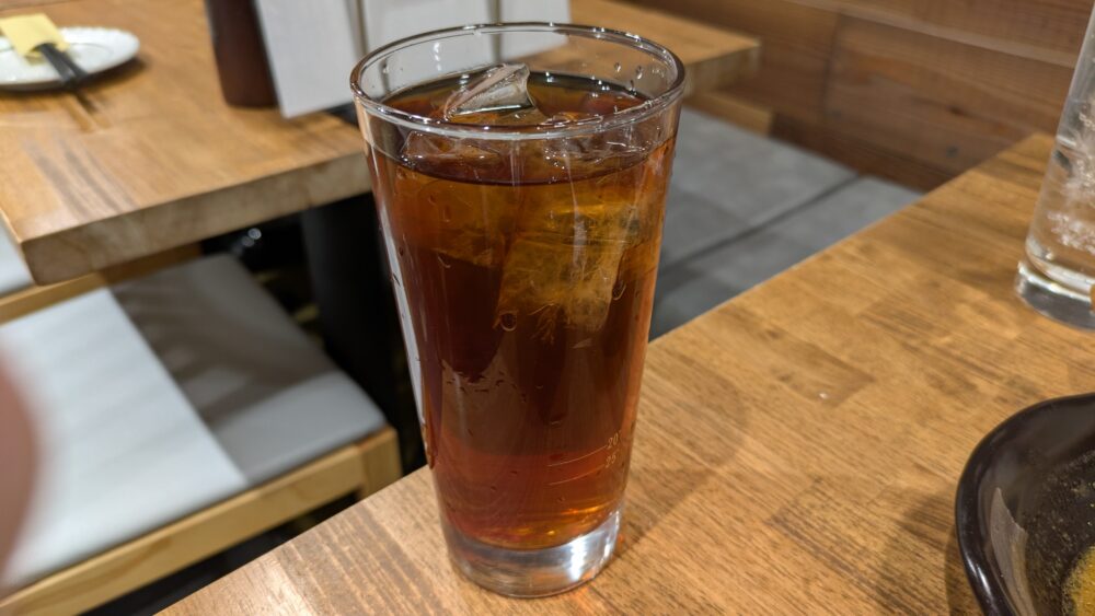 焼き鳥居酒屋鶏と酎ハイとり巣神田の知覧国産無糖紅茶ハイ