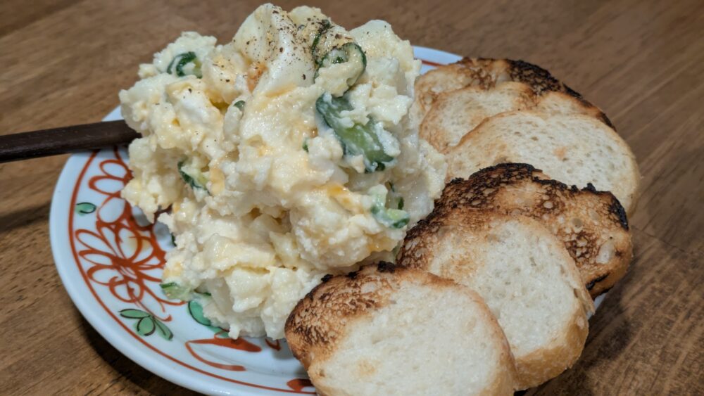 焼き鳥居酒屋鶏と酎ハイとり巣神田のポテトサラダ