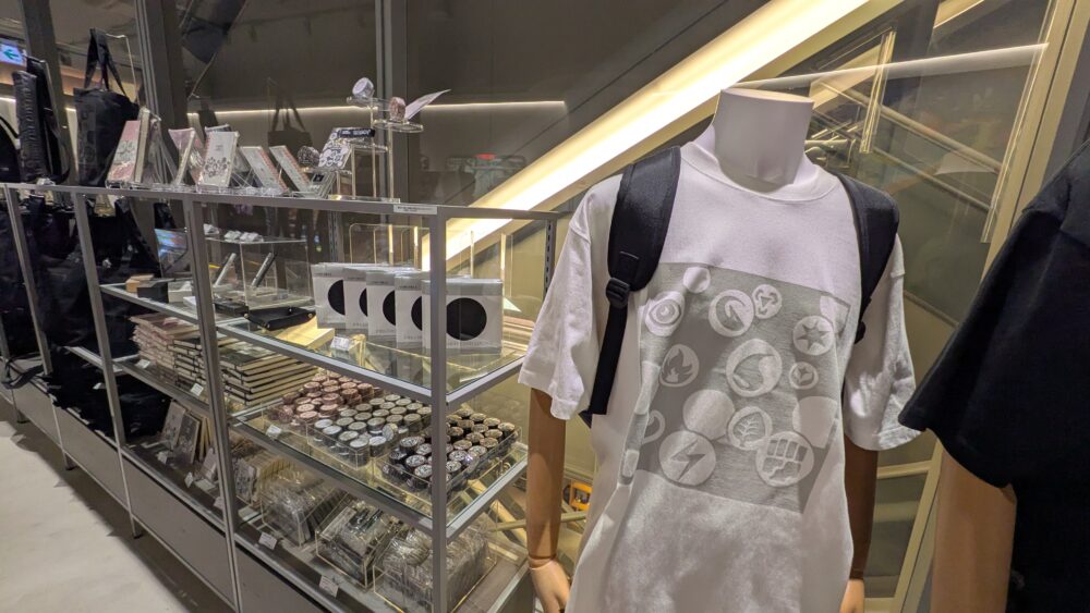 ポケモンカードラウンジのグッズ売り場