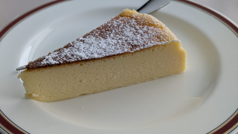 フライングフォックスのベイクドチーズケーキ