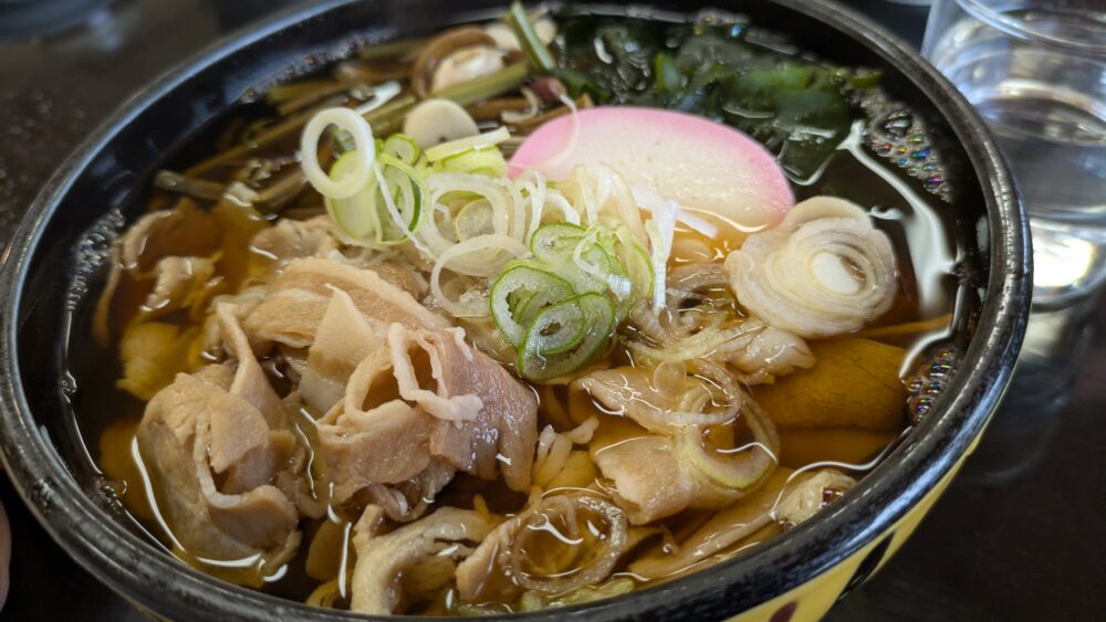 草笛上田店の肉蕎麦