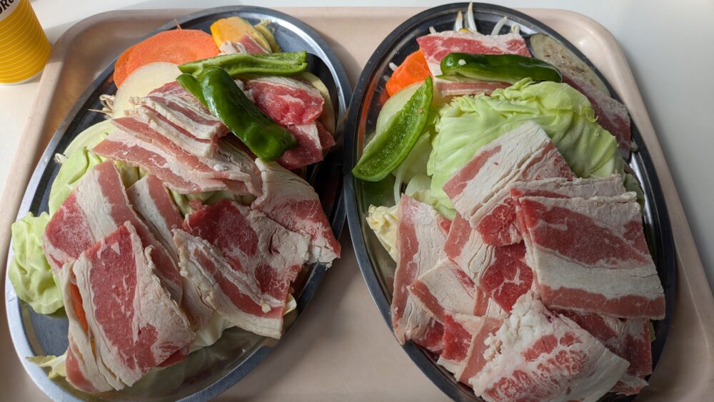 アンデルセン公園のレストランメルヘンのバーベキューの牛肉野菜セット