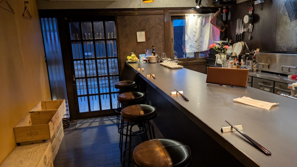 焼鳥とワインふじのカウンター