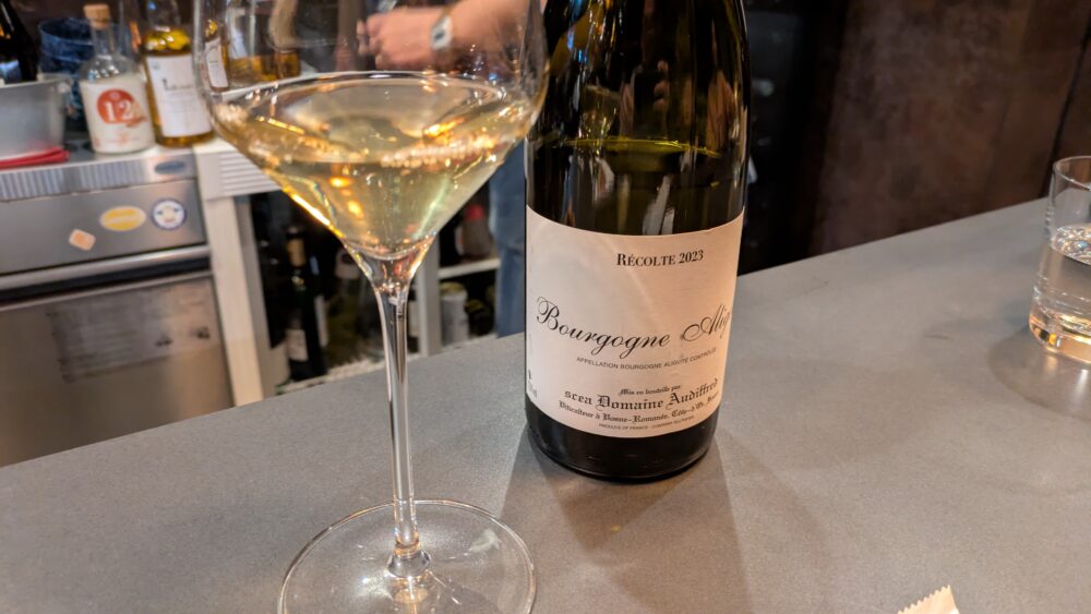 焼鳥とワインふじの白ワイン