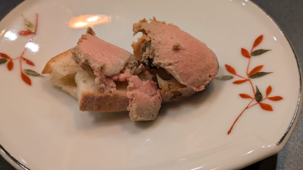 焼鳥とワインふじのレバーパテ