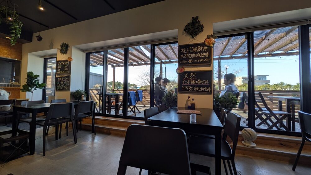 海鮮食堂KUTTAの店内