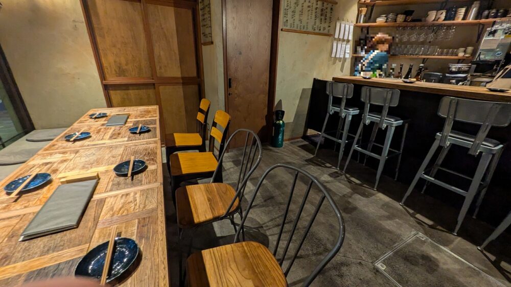 鳥焼き羽矢ての店内