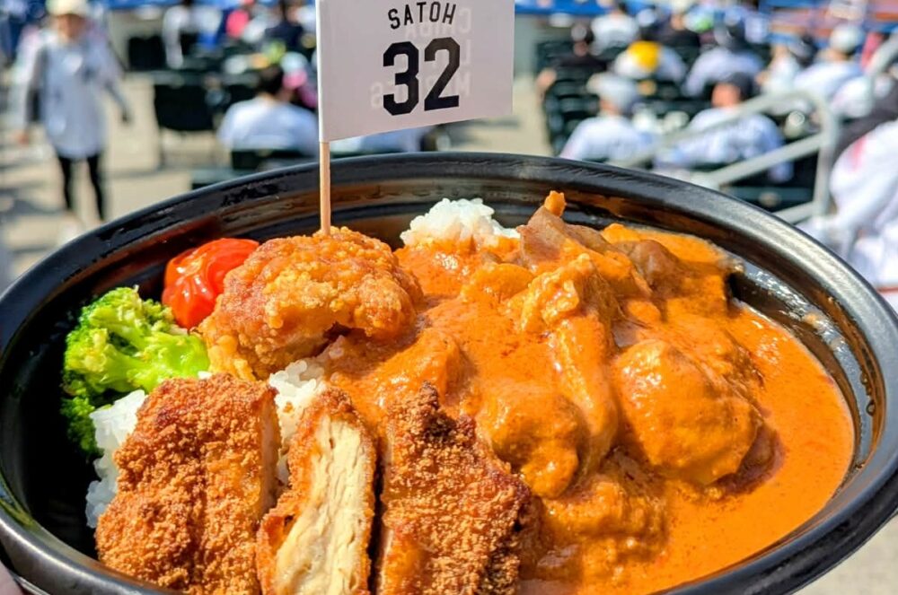 都志也のトリプルチキンカレー