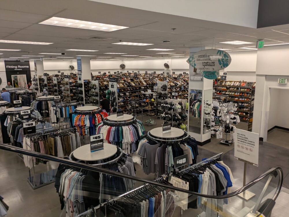 ノードストロームラックの店内