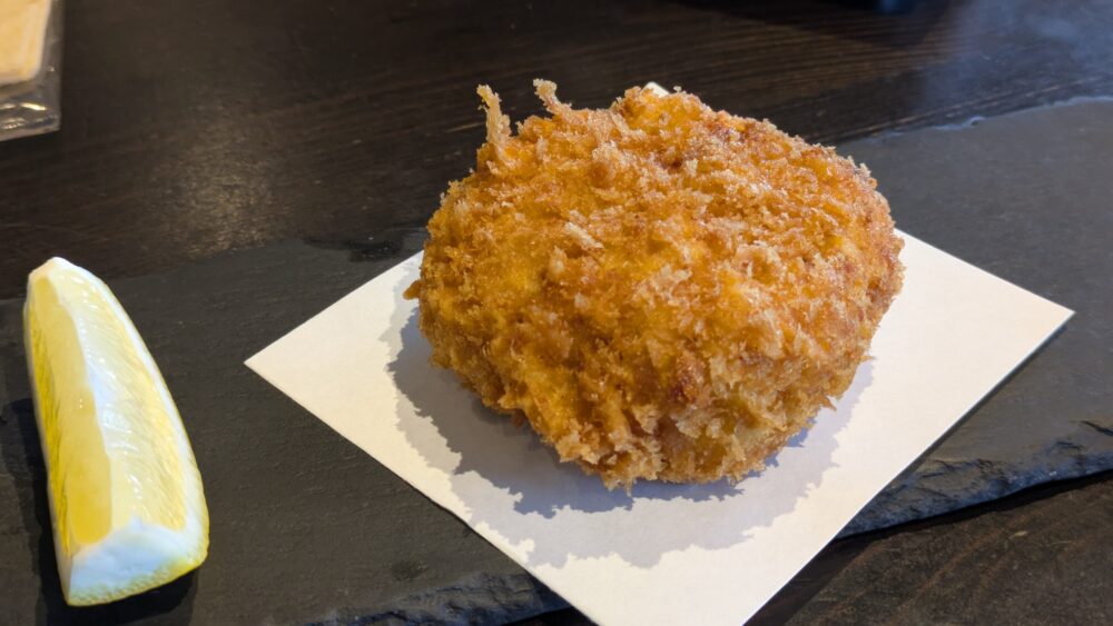 海鮮食堂KUTTAの海鮮メンチカツ