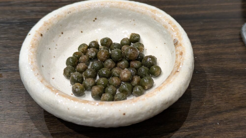 ジンギスカン椿の自家製生コショウの塩漬け