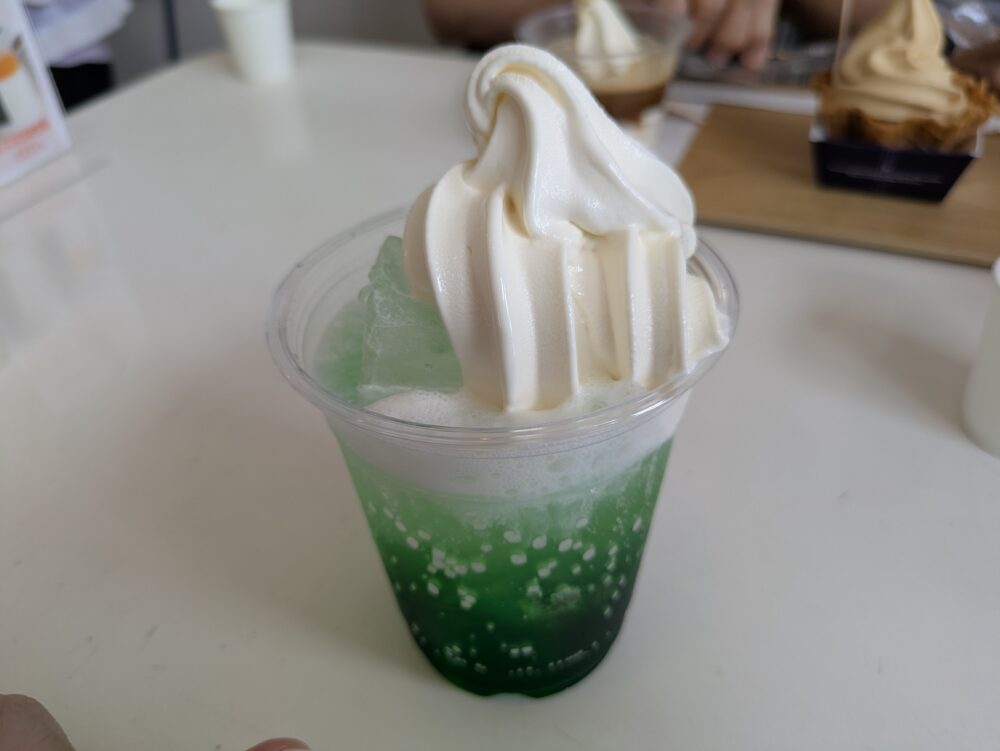 ととかふぇのメロンフロート