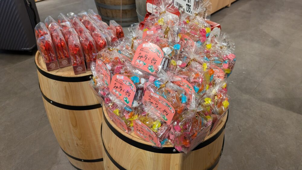 みすゞ飴本舗飯島商店のみすゞ飴の上田駅構内のお土産売り場