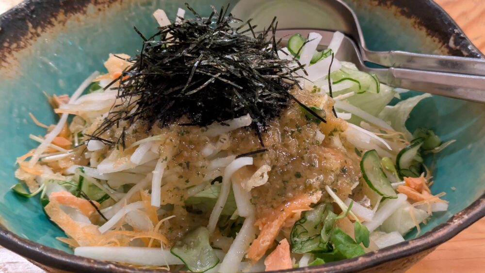 天串×和酒佐香月のサラダ