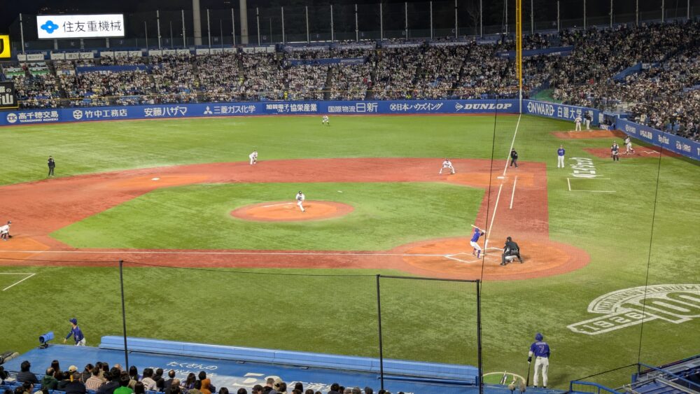 神宮球場のスタンドからの眺め