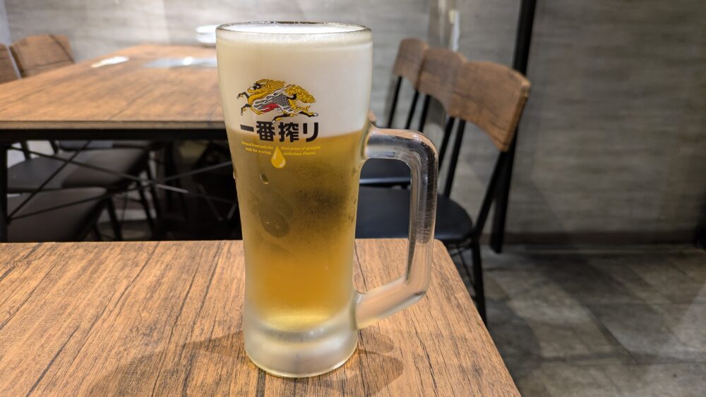 ホルモン焼肉はやぶさのビール