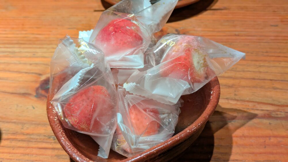 九州熱中屋品川の苺のアイス