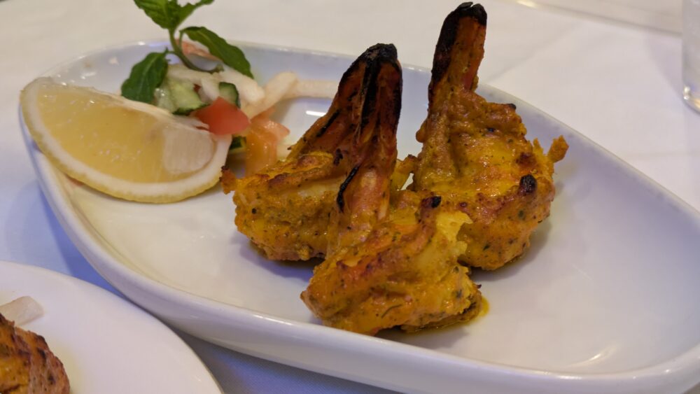 インディアンレストラン西麻布byKENBOKKEのエビのタンドール