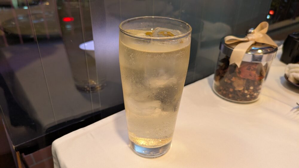 インディアンレストラン西麻布byKENBOKKEのインドハイボール