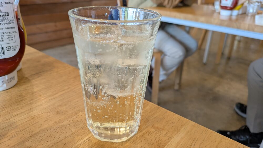 高尾山ベースキャンプカフェバーのハイボール