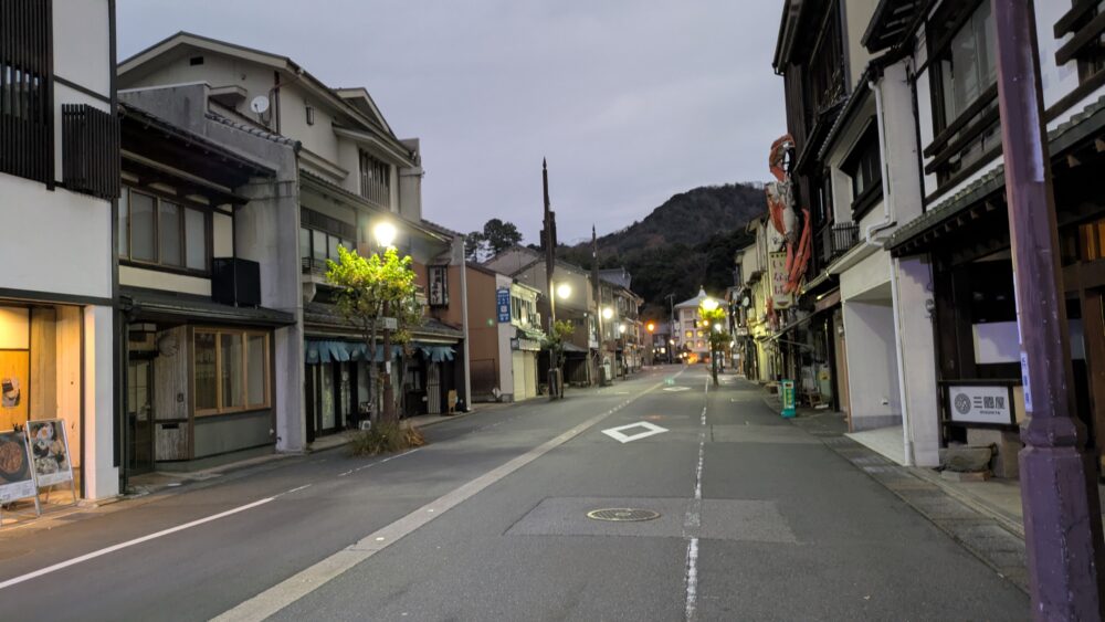 早朝の城崎温泉