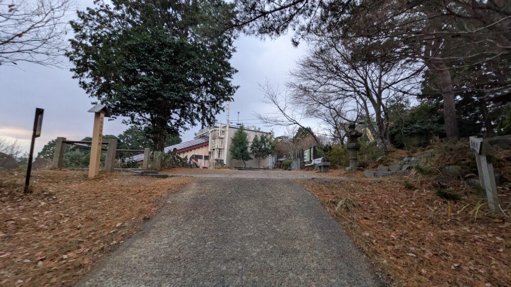 早朝の城崎温泉の山頂