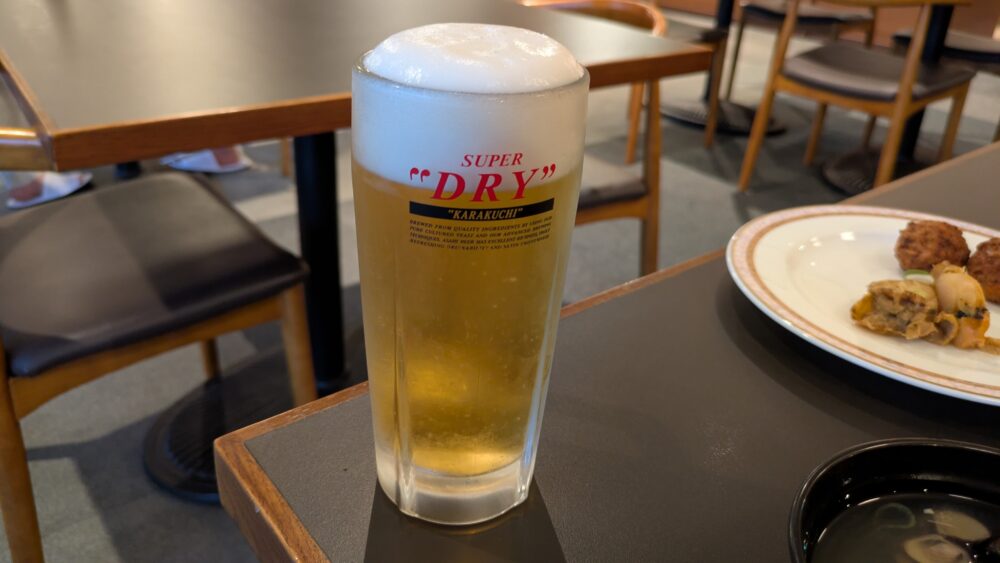 ロックウッド・ホテル&スパの夕食のビール