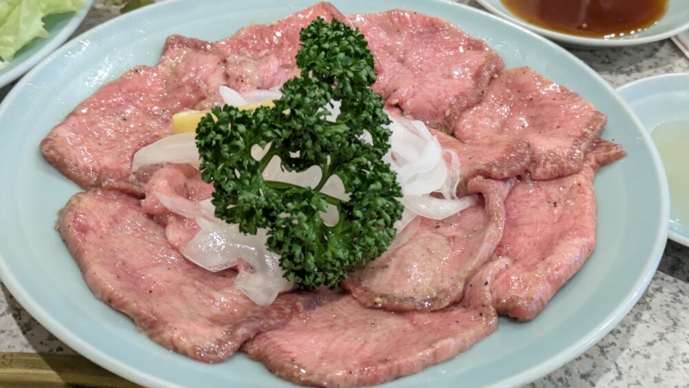 照月苑のタン塩