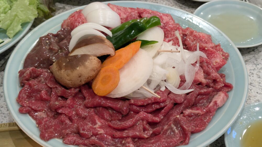 照月苑のロースとカルビとレバー
