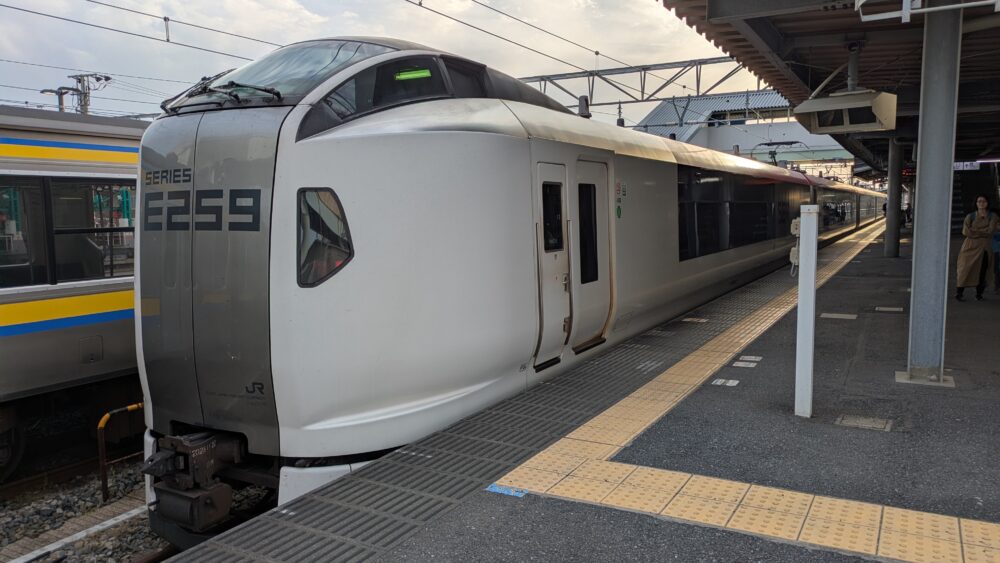 E259系しおさい