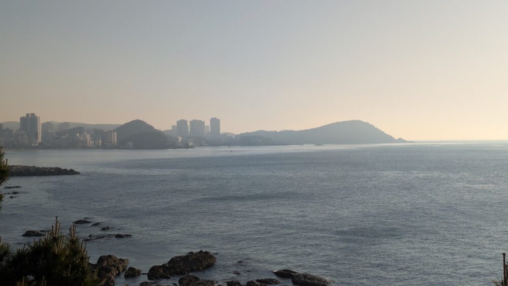 海雲台ブルーラインパークのビューはワイキキにそっくり