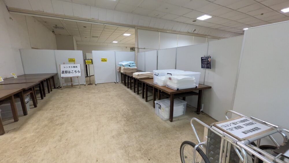 清水公園バンガローのシーツや毛布貸し出しコーナー