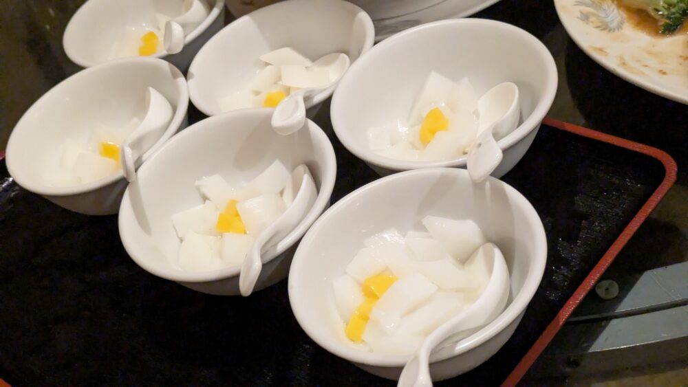 東海飯店大門本店の杏仁豆腐