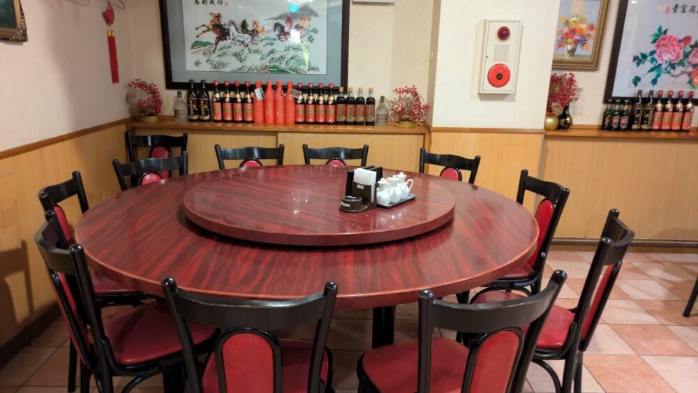 東海飯店大門本店の1階席
