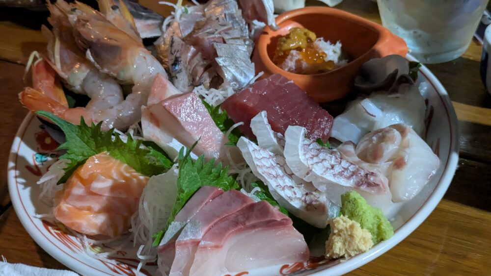 魚バカ一代新橋店の刺身10点盛り