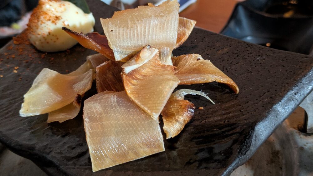 魚バカ一代新橋店のエイヒレ炙り