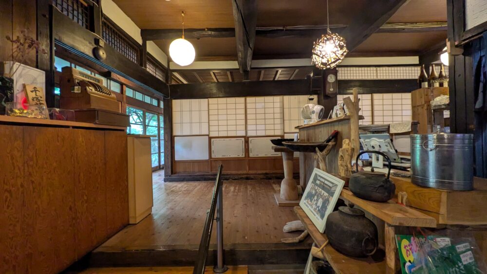 基別邸古楽庵の入口